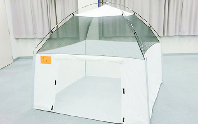 ひなんルーム(プライバシー確保できる簡易型避難用テント)写真